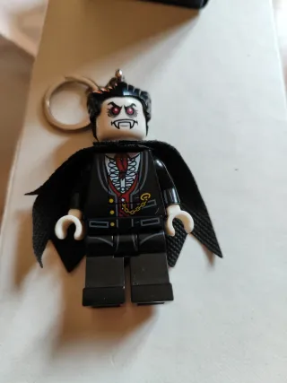 Llavero Lego Vampiro linterna