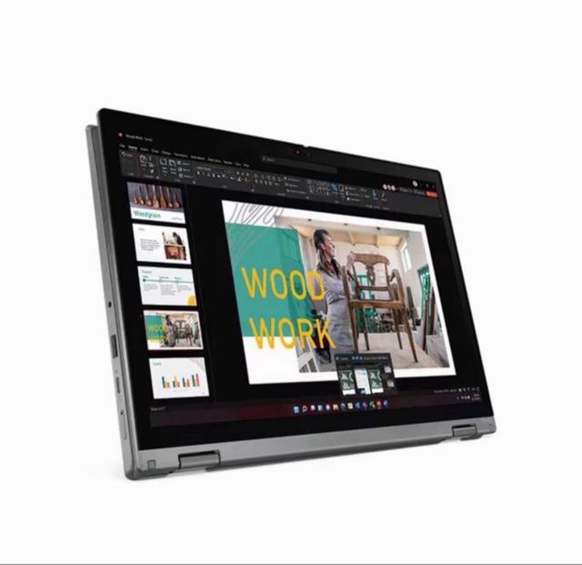 Lenovo ThinkPad Yoga L13 con Copilot Convertible