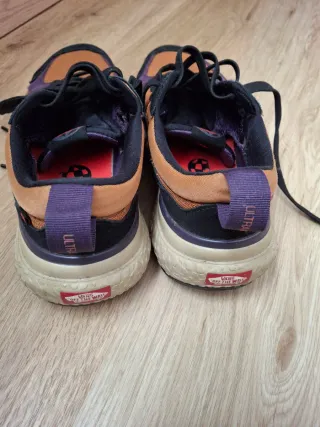 Zapatillas Vans Naranja y Morado