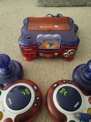 Consola Vtech V Smile con 2 mandos