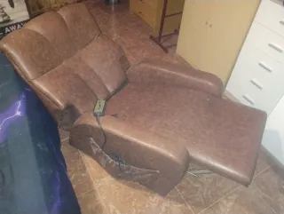 Divano relax massaggio in pelle marrone