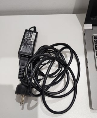 Portátil Toshiba i7 16GB RAM 500GB SSD