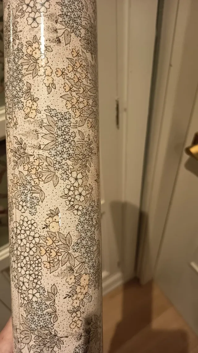 Papel pintado flores.