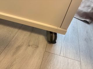 Cajonera de madera con ruedas 4 cajones