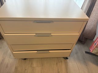 Cajonera de madera con ruedas 4 cajones