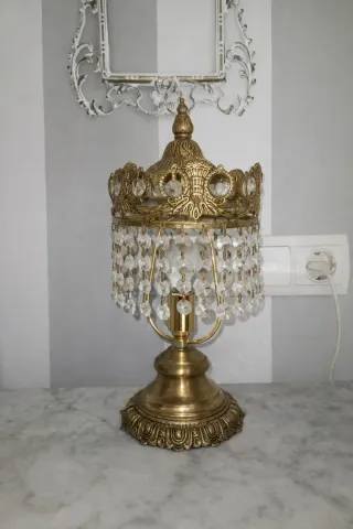 Lámpara y 2 mesitas todo 100€