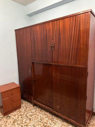 Muebles antiguos de madera