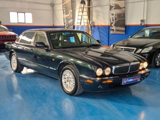 Jaguar Serie XJ XJ8 3.2 EXECUTIVE