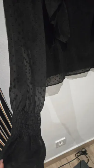 Blusa Bershka Negra Talla M