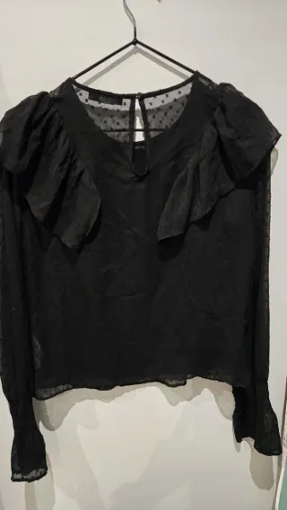 Blusa Bershka Negra Talla M