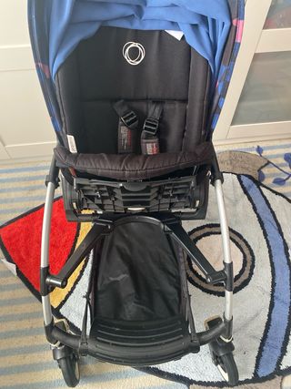 Bugaboo Bee, con 3 capotas y 2 sacos