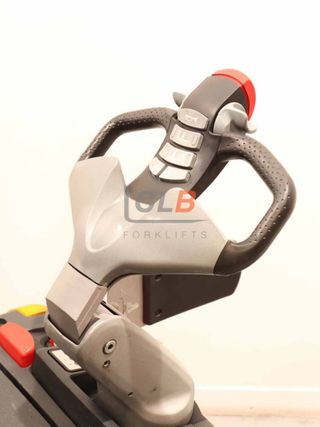 Ref. M-6215 Apilador Eléctrico con Plataforma STILL EXV-SF 14D