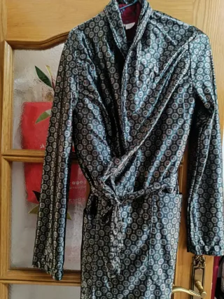 Batín de caballero estampado