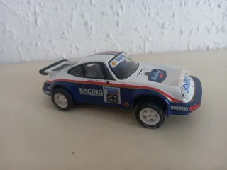 Scalextric Porsche Rally Blanco Azul