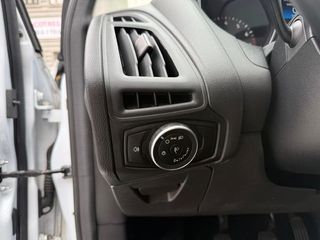 Ford Focus 1.0 Ecoboost A-S-S 100 Trend Sportbreak