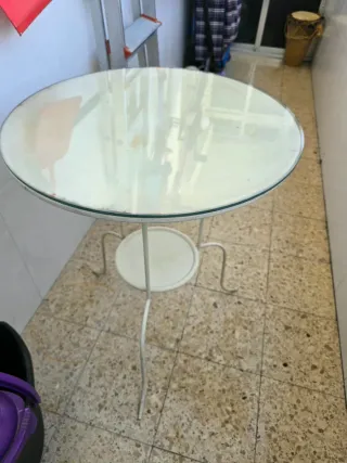 Mesa redonda cristal y metal