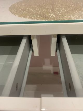 Mesa escritorio o manicura blanca con cristal