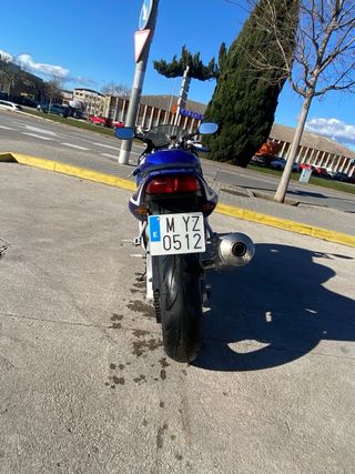 Yamaha R6 Carburación Azul