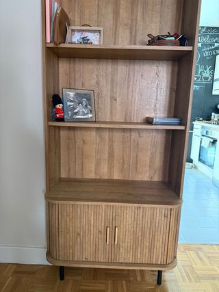 Estantería de madera