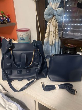 Conjunto bolsos azul y dorado tachuelas