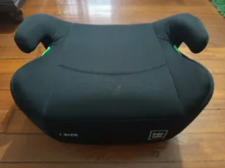 Alzador de coche negro.  Sin uso