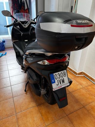 Kawasaki J125 Maxi Scooter 6197 km