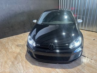 Volkswagen Golf gti edicion adidas