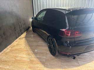 Volkswagen Golf gti edicion adidas