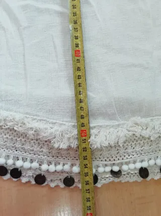 Camiseta talla M de Zara estilo boho crema