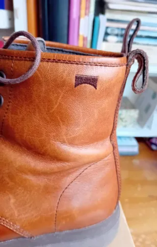 Botín Camper cordones marrón