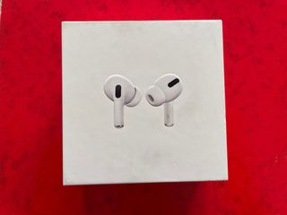 AirPods Pro 1 (A2190) - Piezas/Uso Parcial - Funda