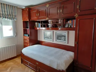 Dormitorio juvenil madera en perfecto estado