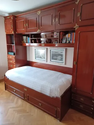 Dormitorio juvenil madera en perfecto estado