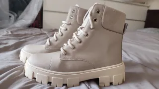 Botas Beige/Blanco con Plataforma