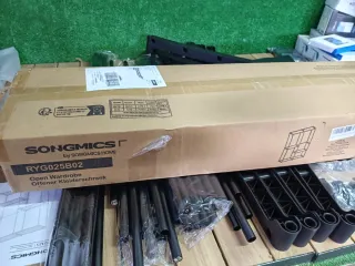 Guardaroba SONGMICS in metallo beige nero