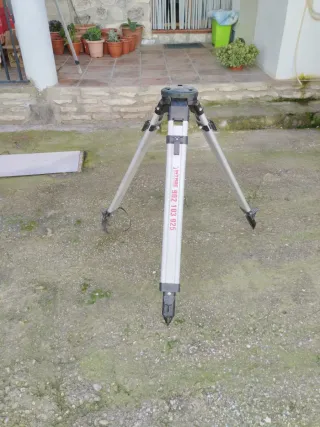 Trípode Intra Fuerte