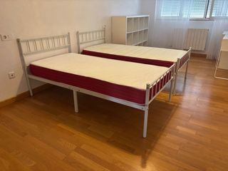 2 Camas Hierro con Colchón