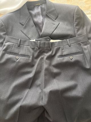 Traje de hombre LANVIN gris
