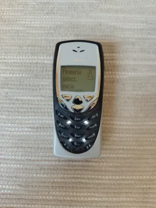 Nokia 8310 Negro/Plateado