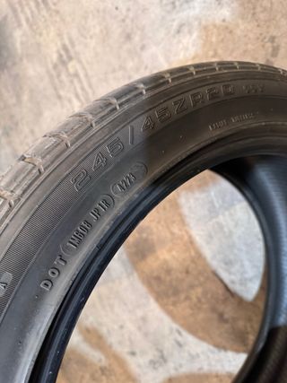 Juego 4 Neumáticos Goodyear 245/45ZR20