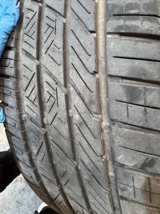 Juego 4 Neumáticos Goodyear 245/45ZR20