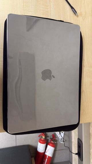 MacBook Air 15” Plata/Gris Espacial