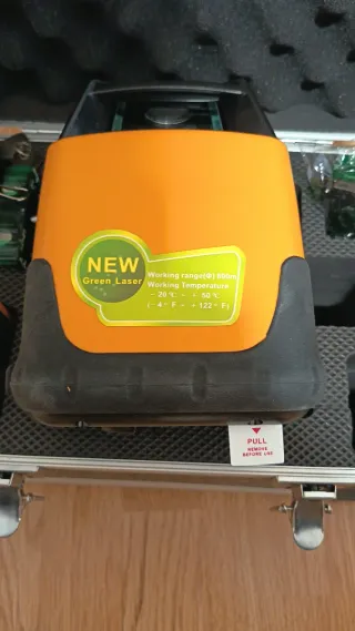 Nivel láser rotativo 360° + receptor – NUEVO