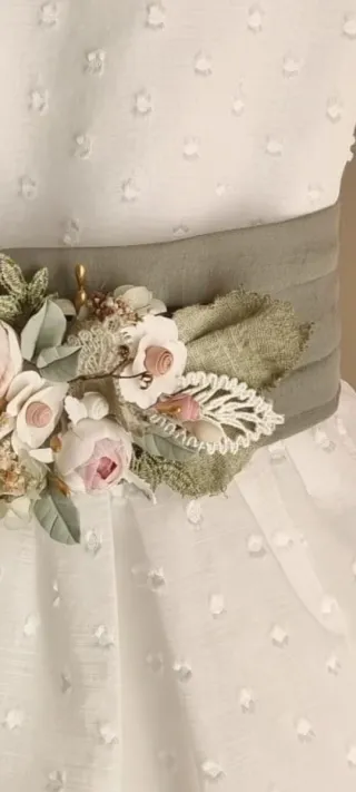 Corona+horquillas y aplique para vestido comunión