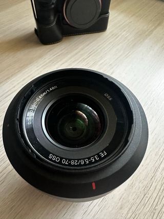 Objetivo Sony FE 3.5-5.6/28-70