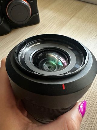 Objetivo Sony FE 3.5-5.6/28-70