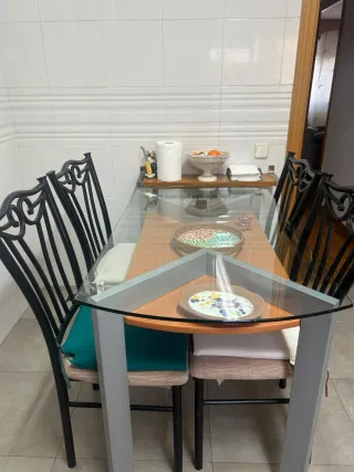 Mesa de cocina cristal y sillas
