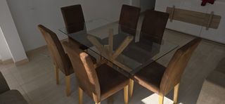 Mesa cristal y 6 sillas comedor