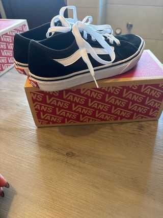 Tênis Vans pretos