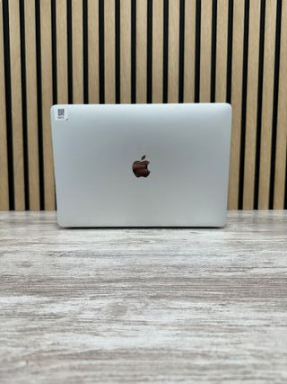 MacBook Air 13" 2020 M1 8gb 256gb SSD